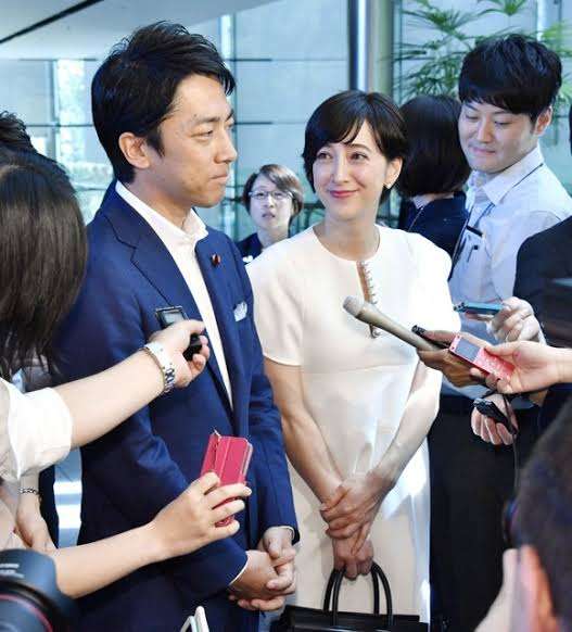 総裁選出馬の小泉進次郎氏「長年の課題に決着つける」　銀座の街頭演説に約5千人