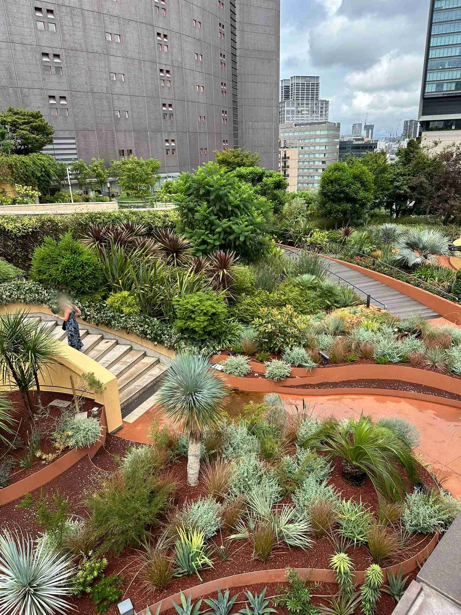 福岡と大阪、どっちが住みやすいですか？