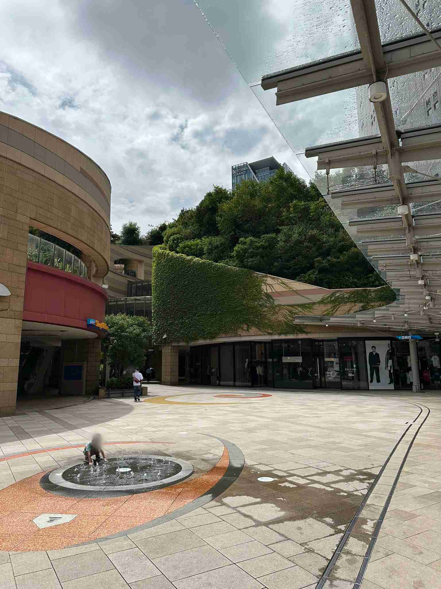 福岡と大阪、どっちが住みやすいですか？