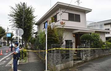 民家で倒れていた男性が死亡、手足縛られた状態…殺人事件とみて捜査　横浜市