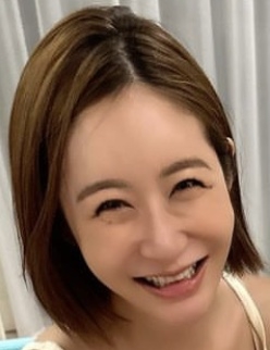 宮崎麗果「少しずつ整理できてきた」壮観のバッグコレクション公開　昨年は夫からのプレゼントも紹介