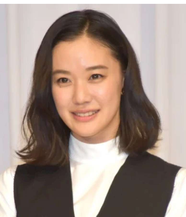 ぱっつん前髪が似合っていると思う画像