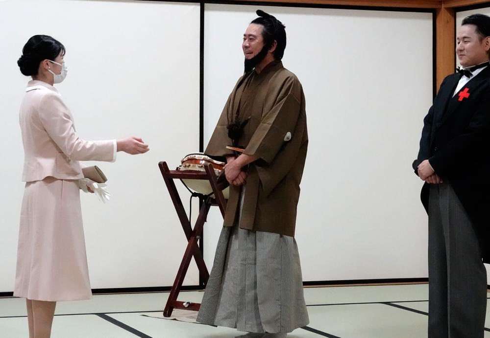 高見え服、安見え服