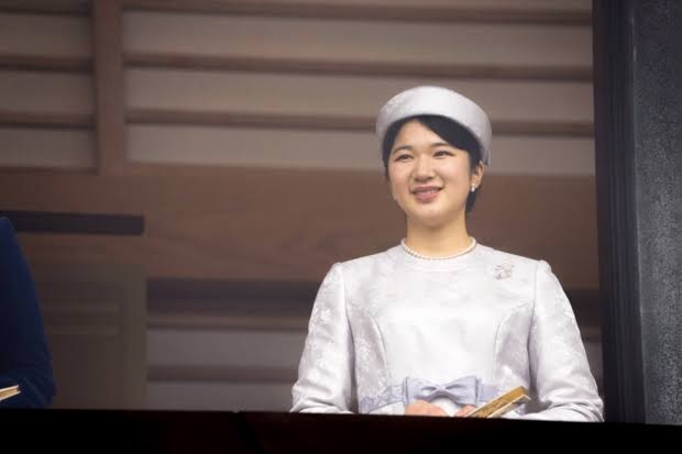 高見え服、安見え服