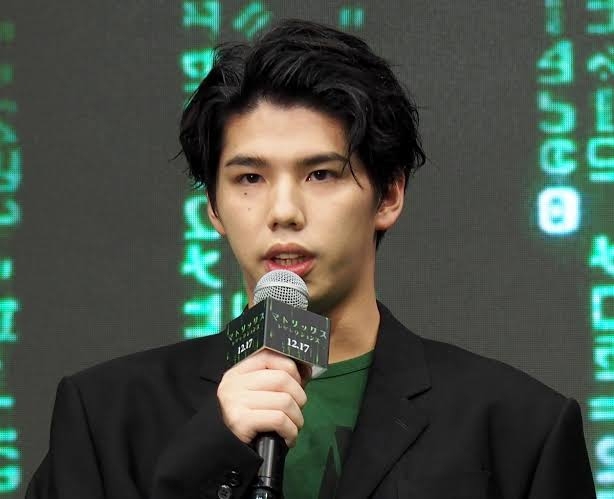 山本舞香「夫と食事をしてお誕生日＆結婚のお祝いしてもらいました」…マイファス・Hiroと結婚発表