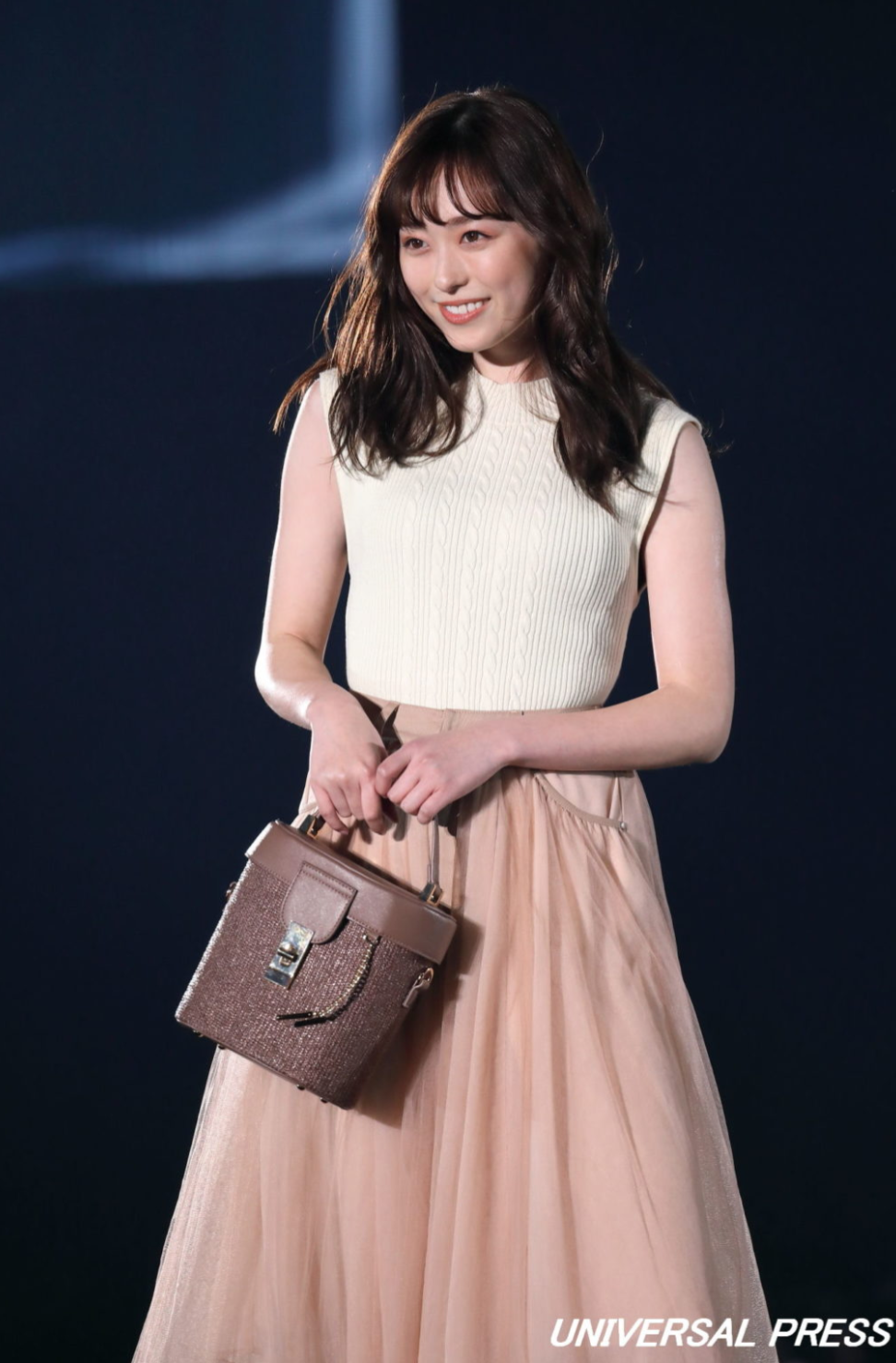 一般人の美人、芸能人で言うと誰?