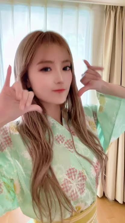 16歳で妊娠・ギャルモデル聖菜「モテすぎ注意」「圧倒的に万人ウケ過ぎ」なコーデに絶賛の声