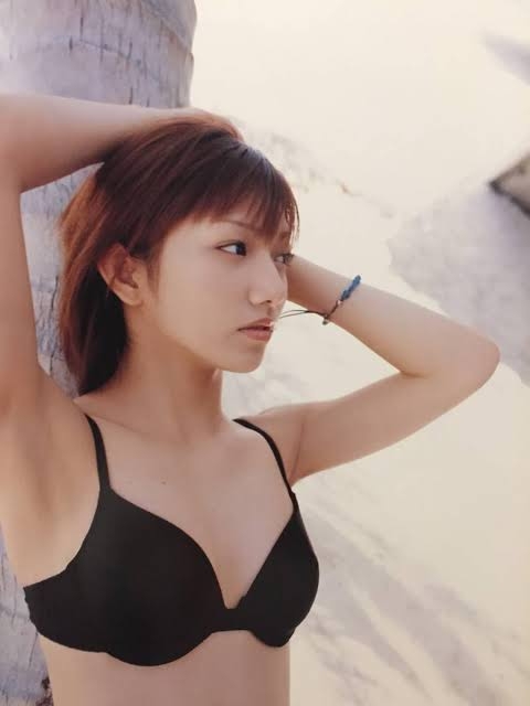 後藤真希『FRIDAY』表紙&巻頭に登場 写真集の完全未公開カットを独占公開