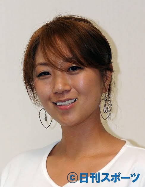 刺殺された男性の長男と結婚しながら次男とも肉体関係『異常な関係性』の一族を支配する長男の妻　父親殺害を次男に指示した「霊媒師JUN」の正体とは　