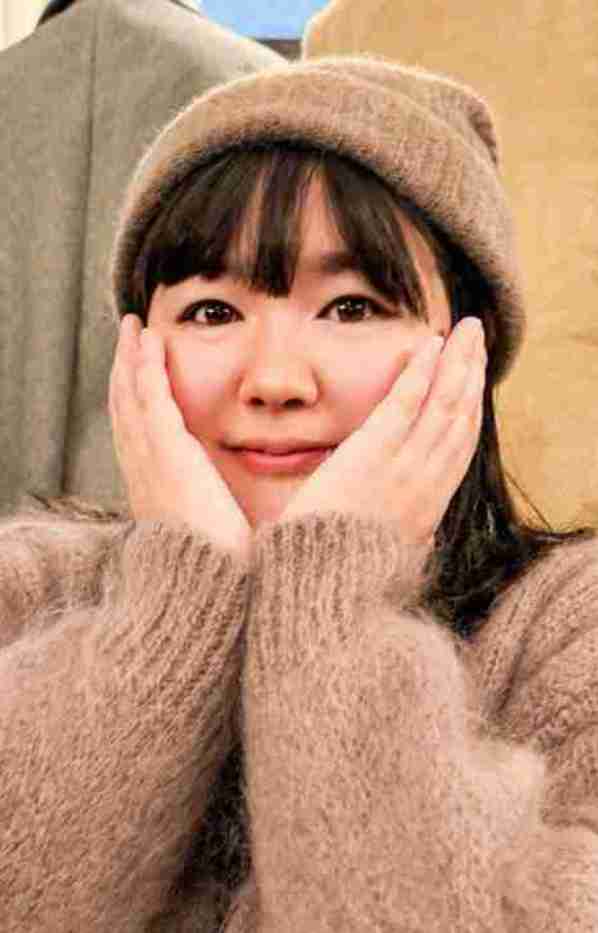 「可愛くてすみませーん」やす子〝乙女度満点〟本気メイクで雰囲気ガラリ「や、やす子が…」「ロングヘアもお似合い」