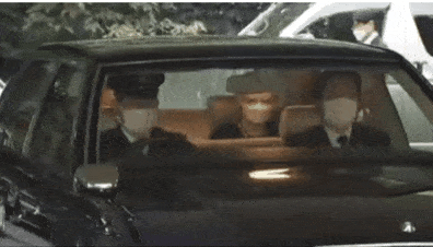 https://up.gc-img.net/post_img/2024/12/9LI4dchK3BNVRM2_itnvg_4798.gif