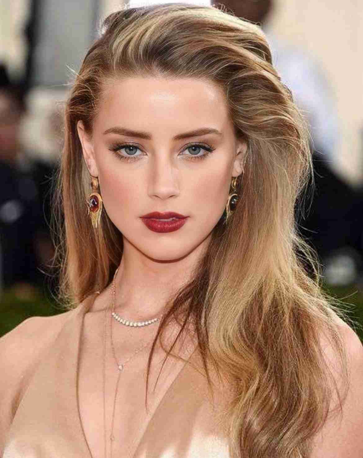 アンバー・ハードが第2子妊娠　現在は3歳娘とスペインで生活中