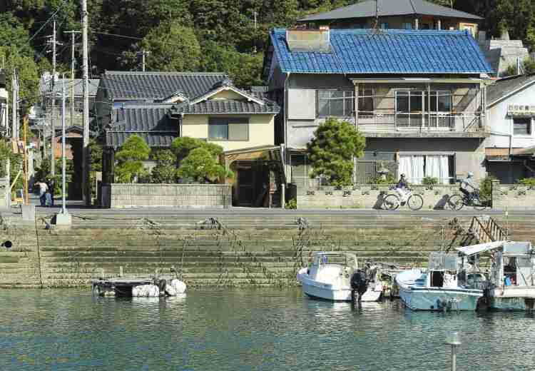 帰省中の5歳男児が海で見つかり死亡　愛媛 上島町 岩城島