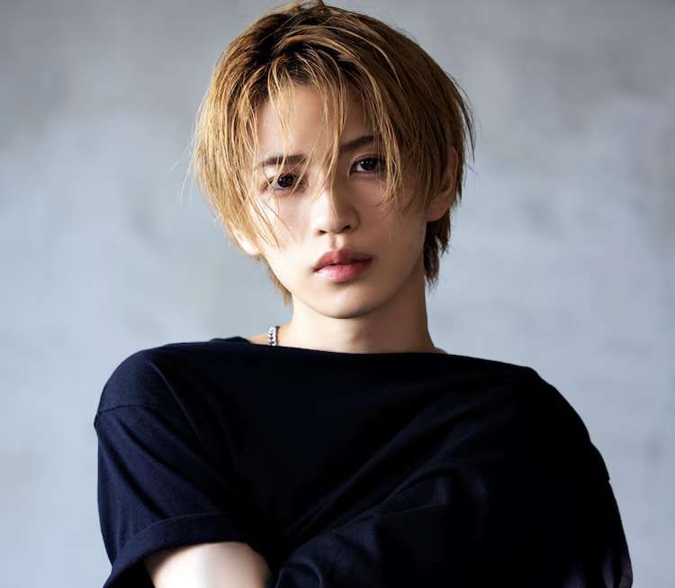 岩橋玄樹「渋谷散歩してたら元気でた」自撮り公開＆背景に注目集まる「絆は永遠」「メンバー想い」の声