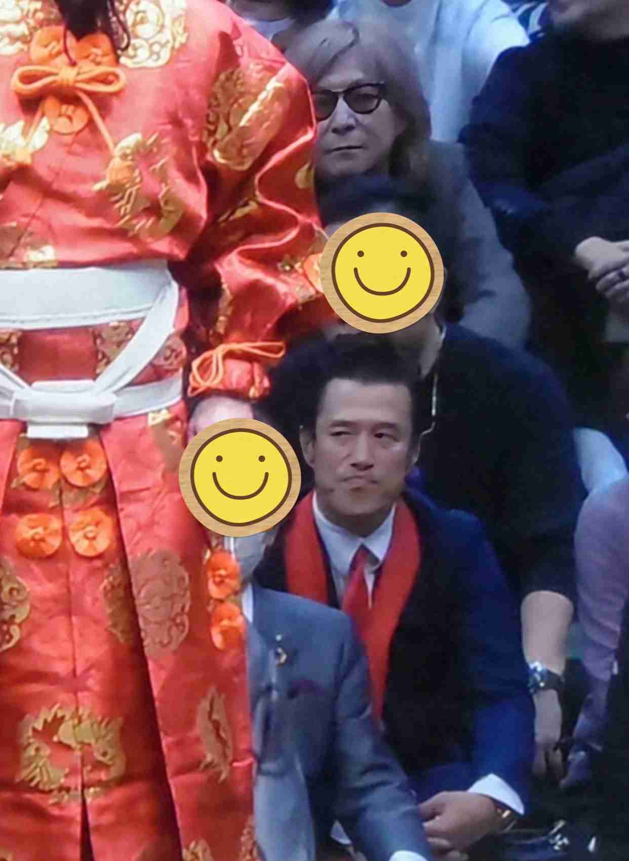 「情報量が多い!?」初場所7日目は土俵下に有名人ずらり 大物・小室哲哉、常連俳優に、有名プロレスラーの姿も「今日は豪華やな」