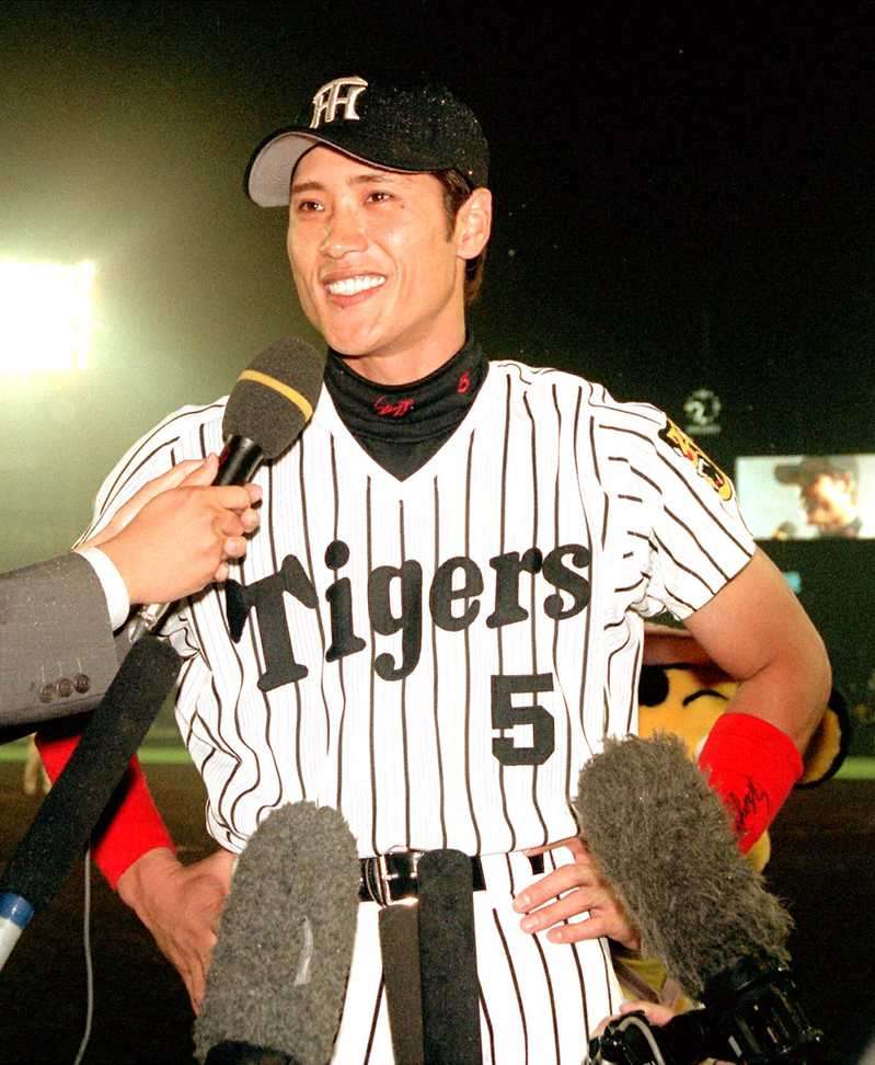 新庄監督が仰天告白! 「シーズン終わって、すぐ目の整形して…」同部屋にいた芸能人は驚きの表情