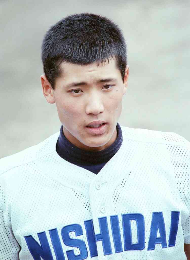新庄監督が仰天告白! 「シーズン終わって、すぐ目の整形して…」同部屋にいた芸能人は驚きの表情