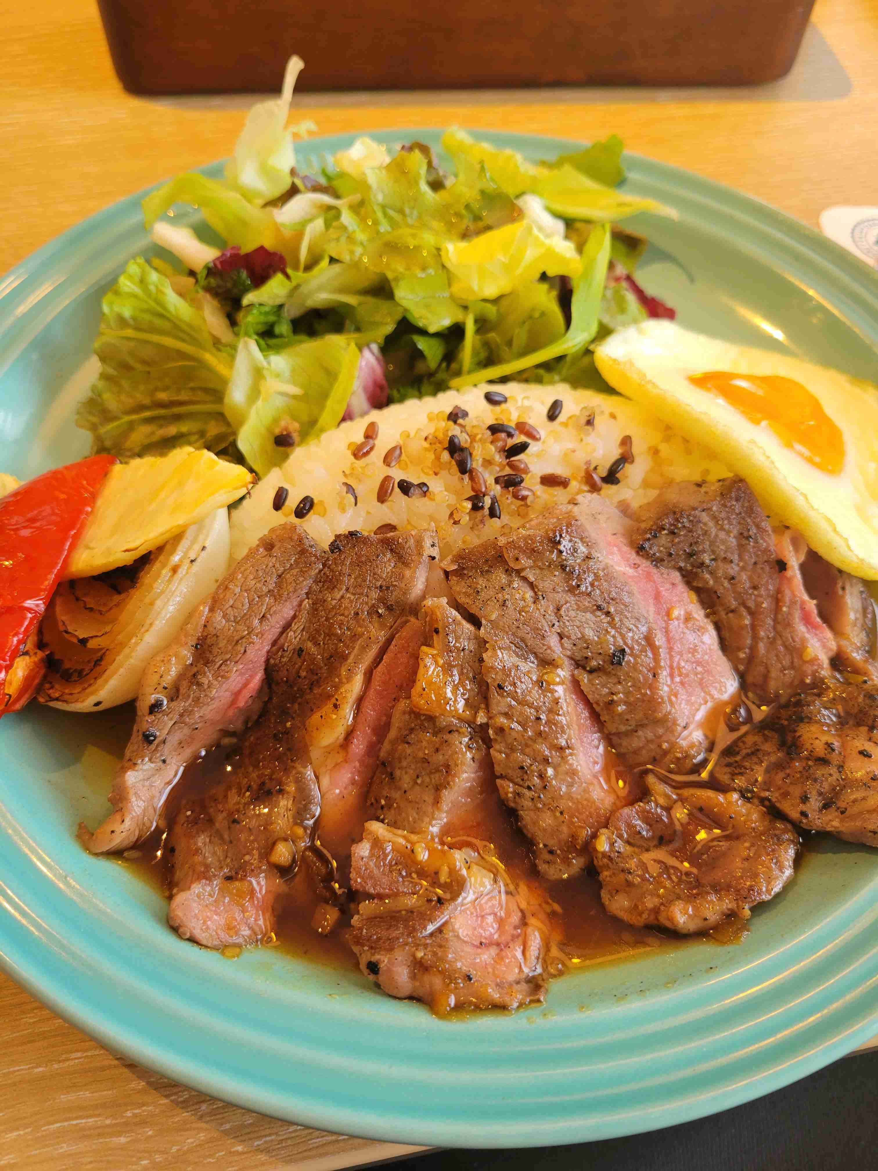 携帯に保存してある肉料理の画像見せて下さい！part3