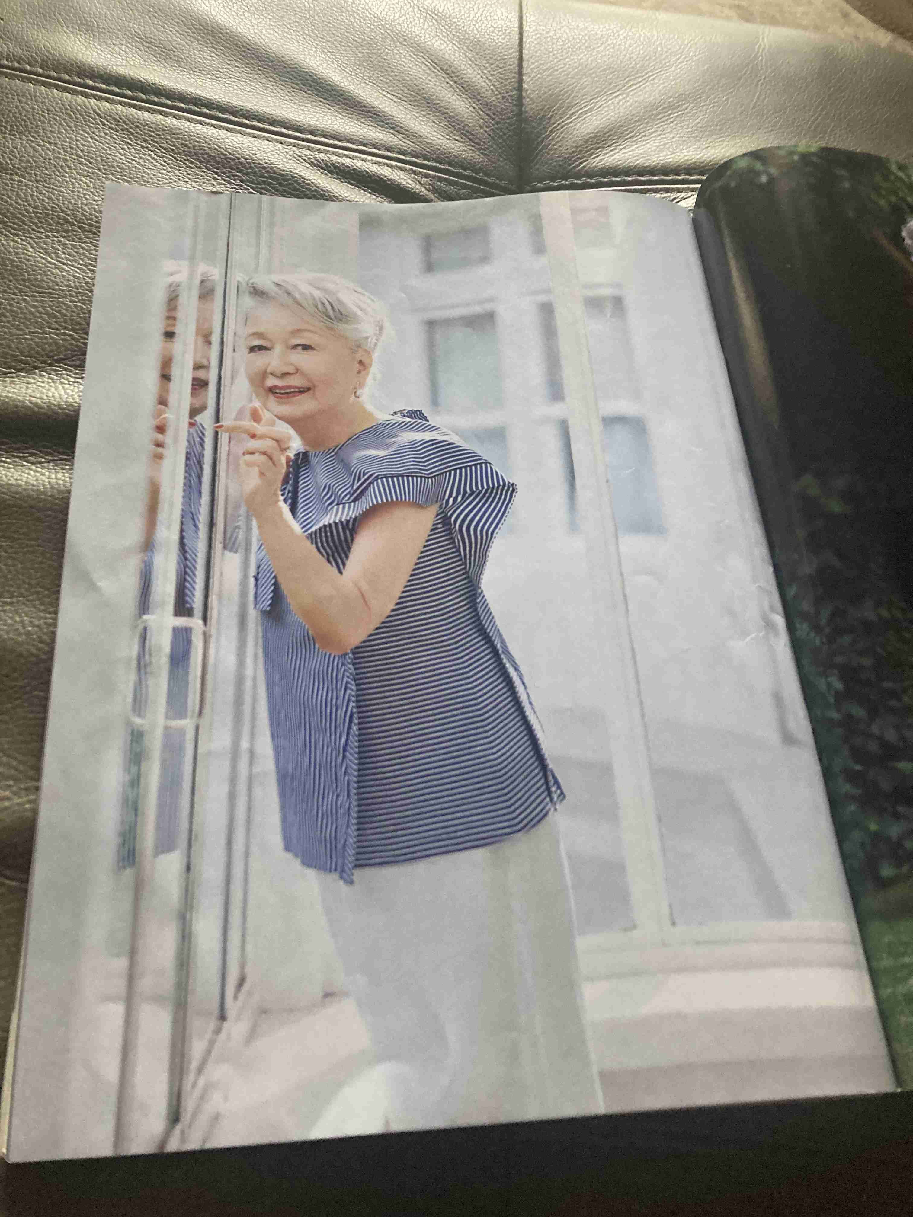「おばあさんがいる！いやいや私だ（笑）」グレイヘアを選んだ近藤サト「劣化したと言われるのは想定内だったけれど」