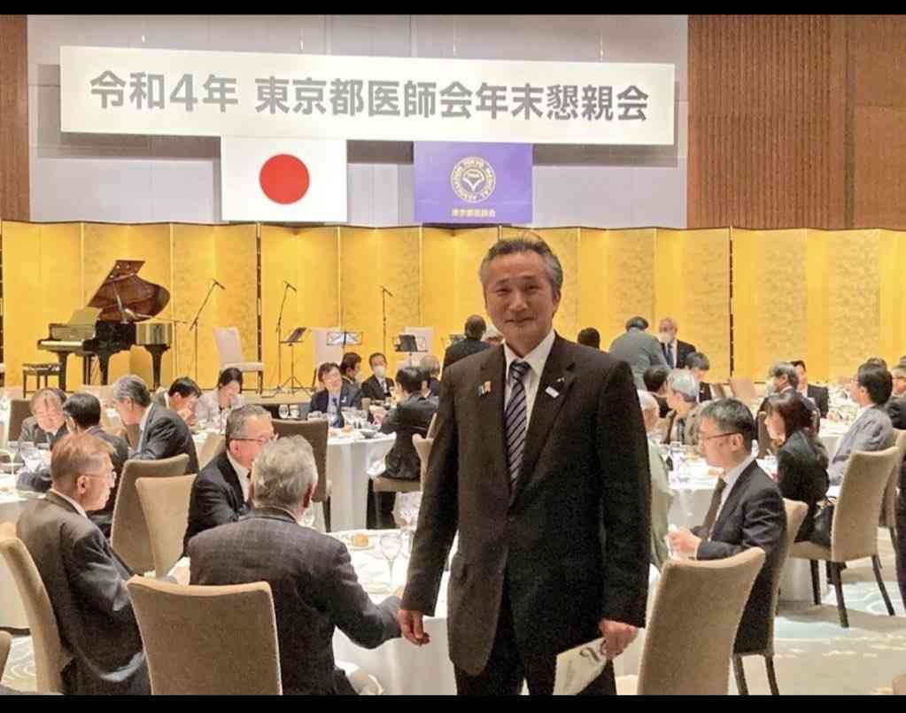 【猛威】“インフルエンザ感染爆発”で年末年始の病院に大行列 薬局も緊急事態に「在庫が非常に心配」 東京都では5年ぶりに警報基準超える