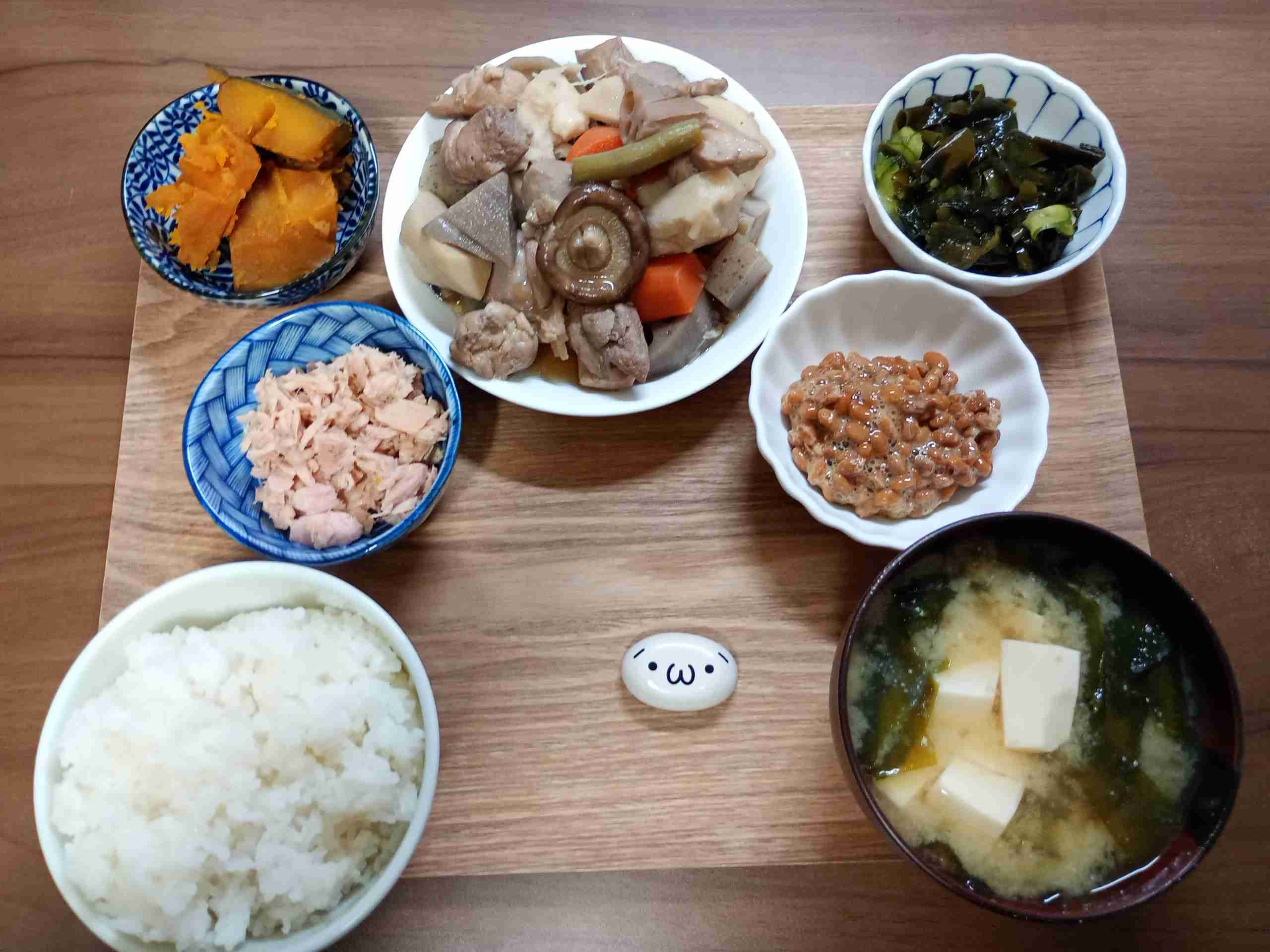 お金が湯水のようにあるような富豪だったら、毎日何してると思いますか？