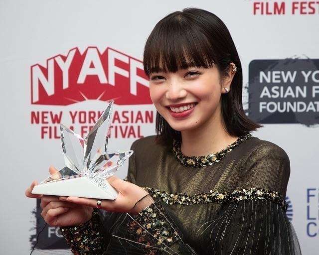 NHK26年前期朝ドラ　主演は見上愛！「1週間前に聞いた」初抜てきに会見で涙…タイトルは「風、薫る」