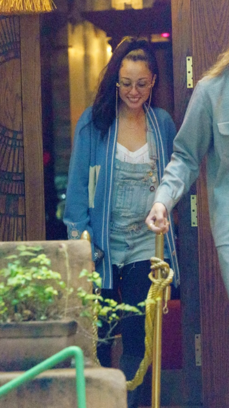 有名人のダサい私服とオシャレな私服を交互に貼るトピ　Part2