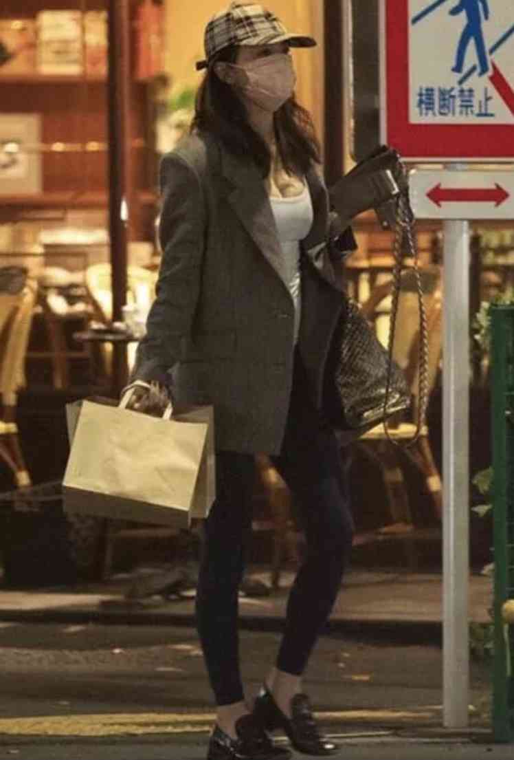 有名人のダサい私服とオシャレな私服を交互に貼るトピ　Part2