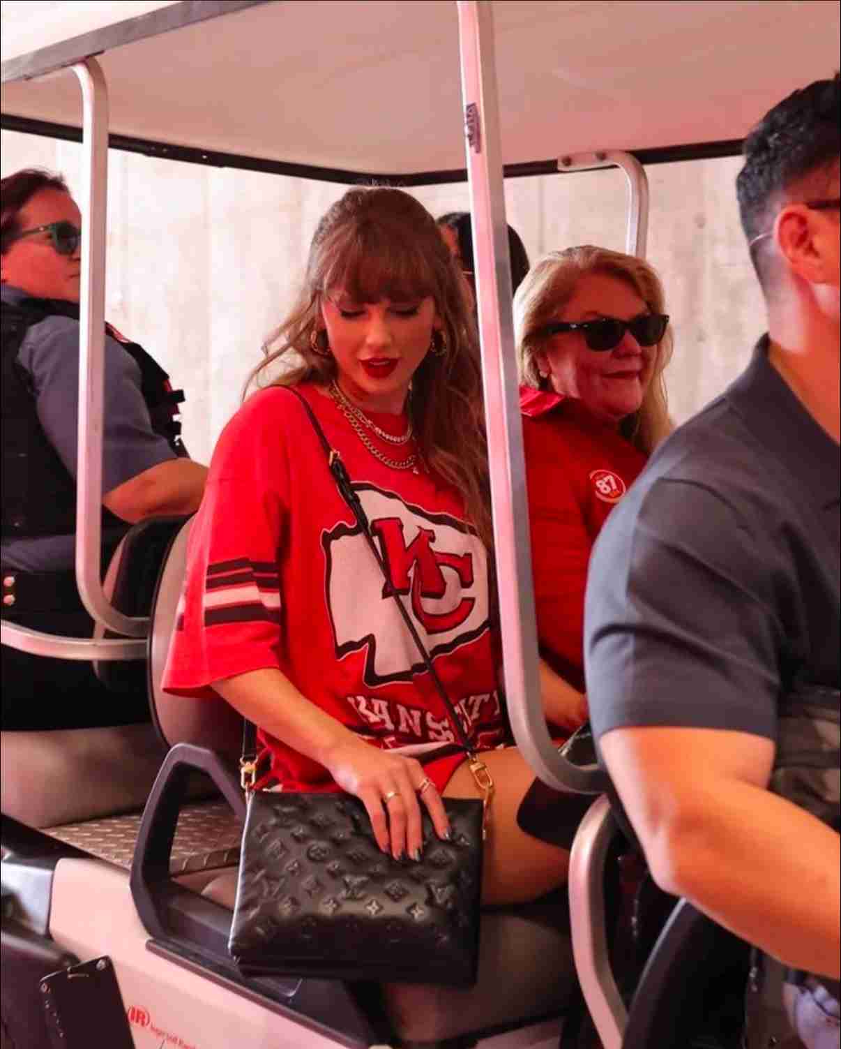 有名人のダサい私服とオシャレな私服を交互に貼るトピ　Part2