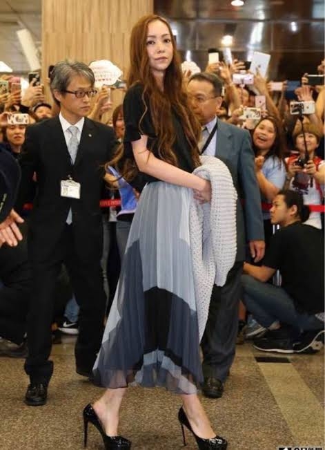 有名人のダサい私服とオシャレな私服を交互に貼るトピ　Part2