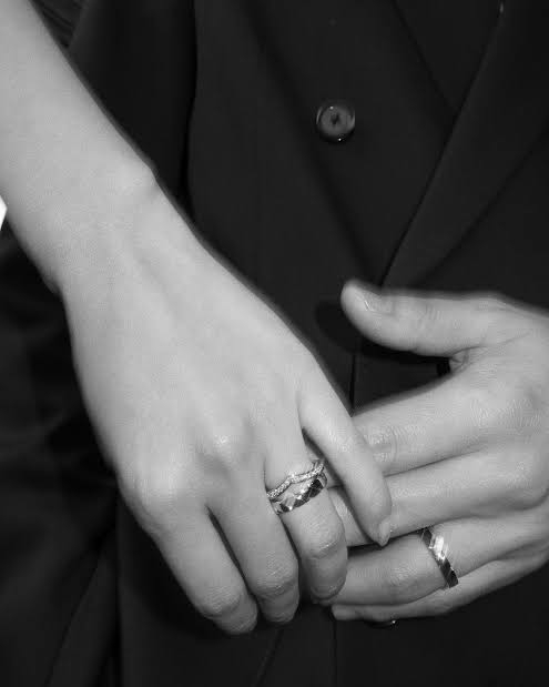 山賀琴子、夫と「それぞれの道を歩むこととなりました」と報告 2024年4月に結婚発表