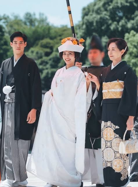 山賀琴子、夫と「それぞれの道を歩むこととなりました」と報告 2024年4月に結婚発表