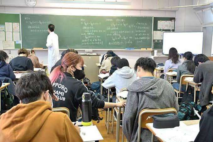 〈元小学生ギャル〉髪色問題→教室に入れず…中3になったギャルモデル(15)が明かす、金髪から黒髪にした理由「このまま卒業するのは寂しい…」
