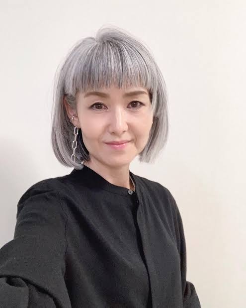 グレイヘア移行中の人
