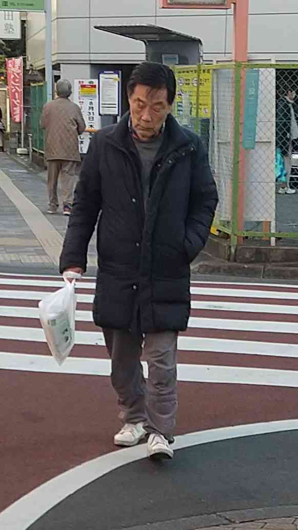 トランプ大統領 コロナワクチン接種義務の学校への資金停止