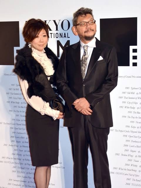 漫画家さんの顔写真を貼るトピ