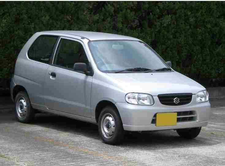 年収700万円の会社員、彼女とのデートに「軽自動車」はNGですか? 年収的に、もう少し「高い車」に乗るべきでしょうか?
