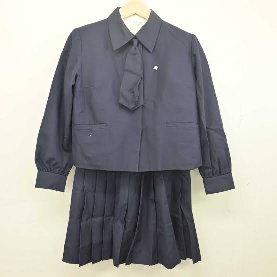学校の制服がダサかった人【Part11】
