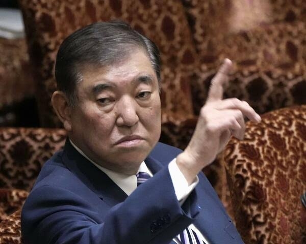 石破首相 食料品の消費税減税「一概に否定するつもりない。効果を検証したい」