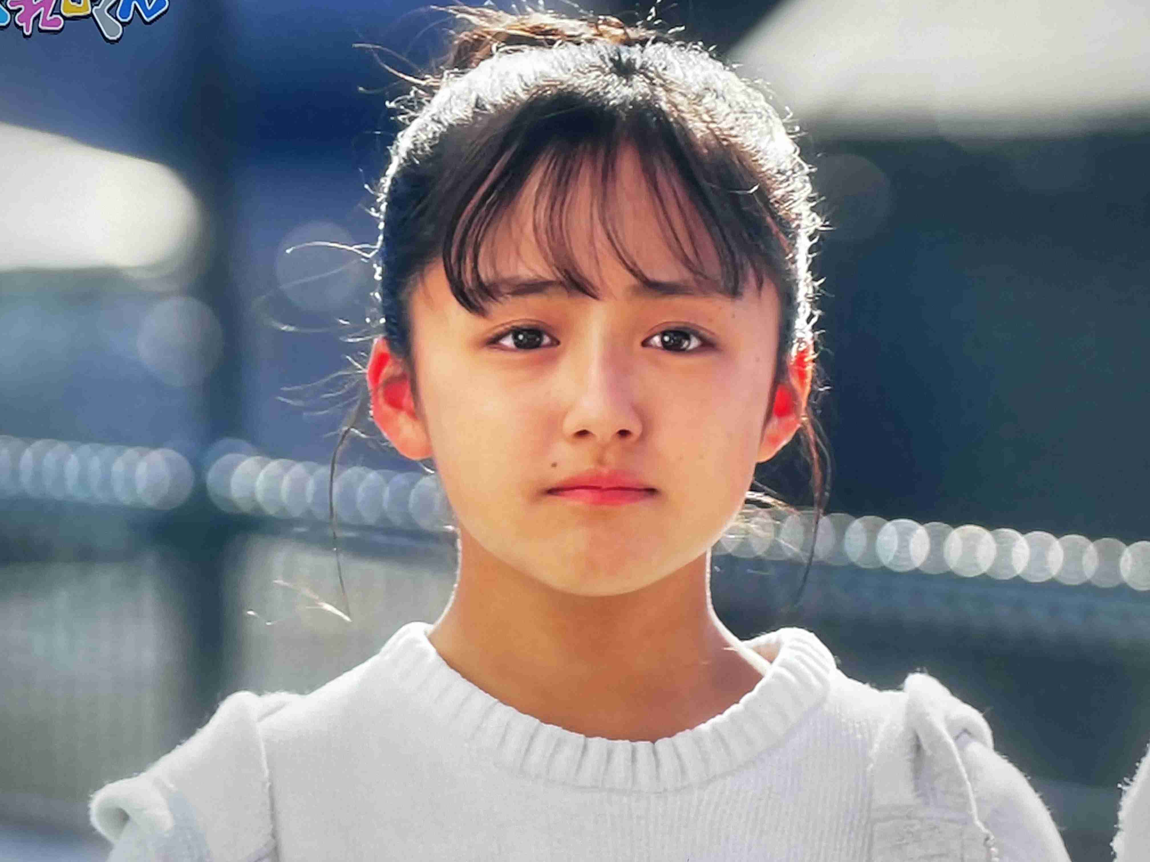 安達祐実、娘の高校卒業報告で写真公開「口元そっくり」「笑顔が可愛すぎる」と反響続々