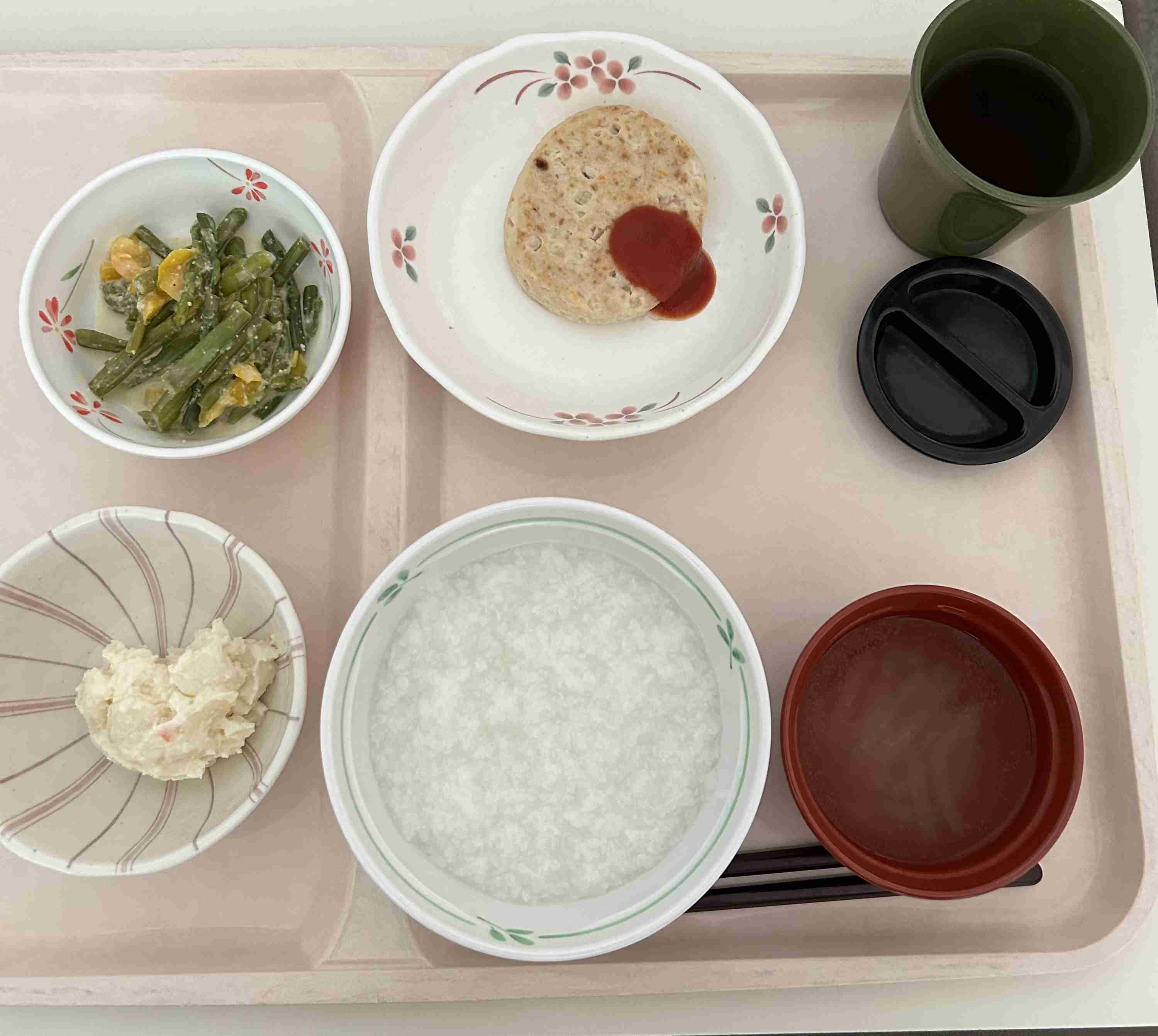 まるで朝ごはん…給食費無償化がもたらした負の側面。「放課後の“買い食い”でかえって出費が増えた」家庭も