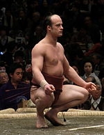 体重220キロの力士　減量宣言「健康のために落とさないと」…2月の検診で血管見つからず、採血に約45分