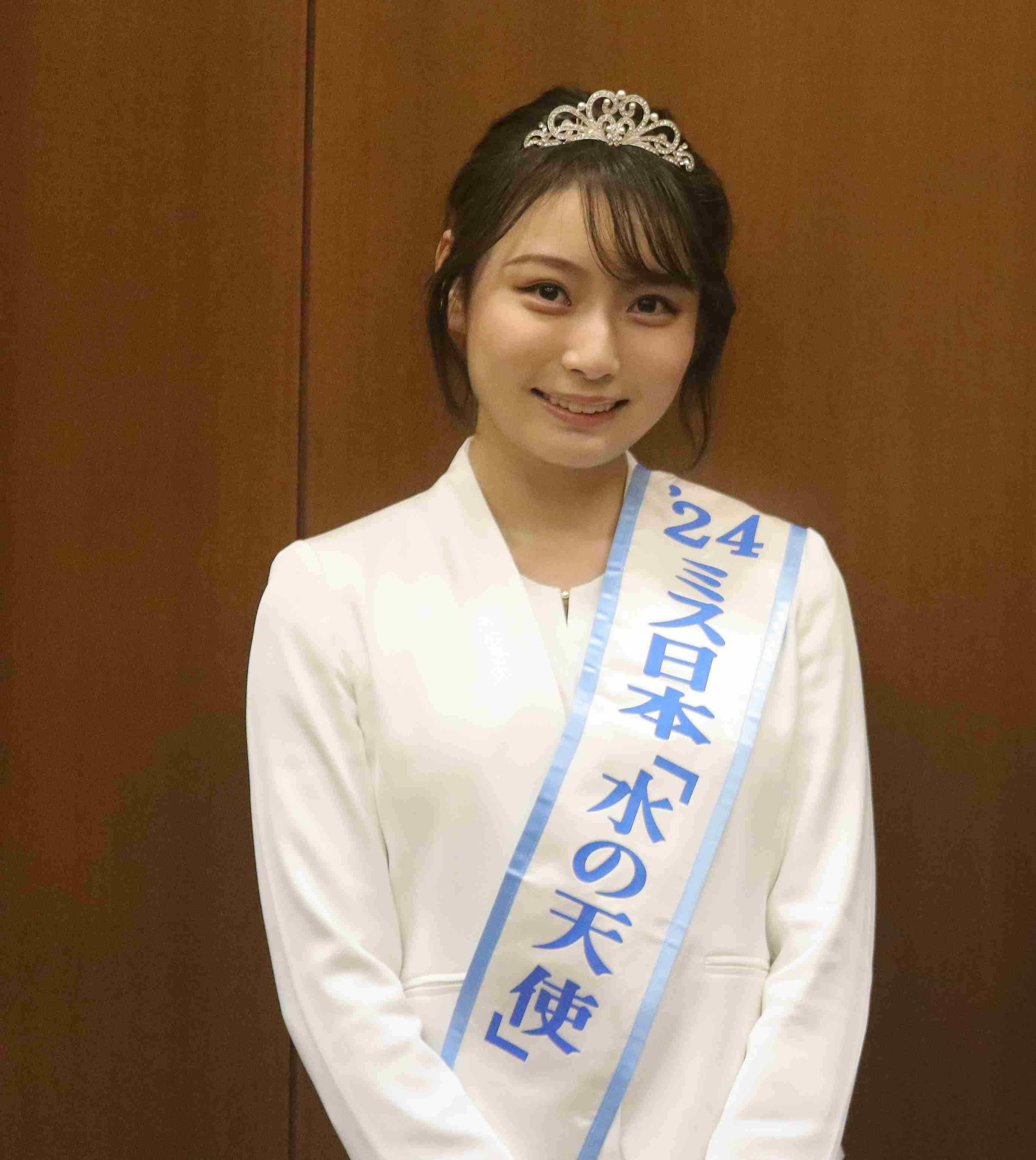 21歳女優・安井南、固定資産税に年金…大学授業料の請求に悲鳴「恐ろしすぎる」「生きていくってとても大変」