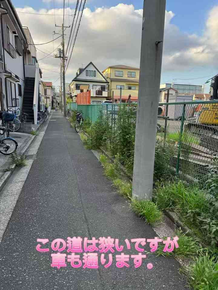 悠々と車道走行するシニアカーが再び目撃「去年見かけた人と同じ」　“歩行者”扱い知らずか…「周りの人が言ってあげないと」山梨・市川三郷町