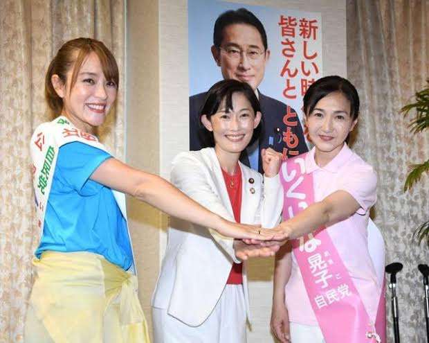 自民・小渕優子氏　YouTubeチャンネル開設「2014年の例の事件についても、いつかお話ししていければ…」