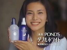 「私が知ってる柴咲コウではない」〝激変〟43歳女優〝お忍び〟顔面アップ写真が大反響「素顔??」「顔違うから分からなかった」「万博行ったんですね!!」