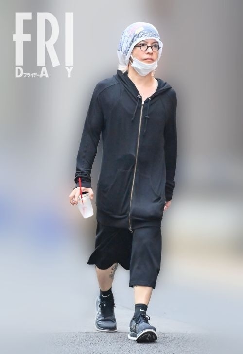 「私が知ってる柴咲コウではない」〝激変〟43歳女優〝お忍び〟顔面アップ写真が大反響「素顔??」「顔違うから分からなかった」「万博行ったんですね!!」