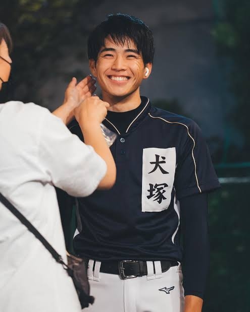 “不倫報道”田中圭に頭悩ます小栗旬の事務所に“救世主”現る！　SNSが熱視線『あんぱん』出演の“イケメン若手俳優”