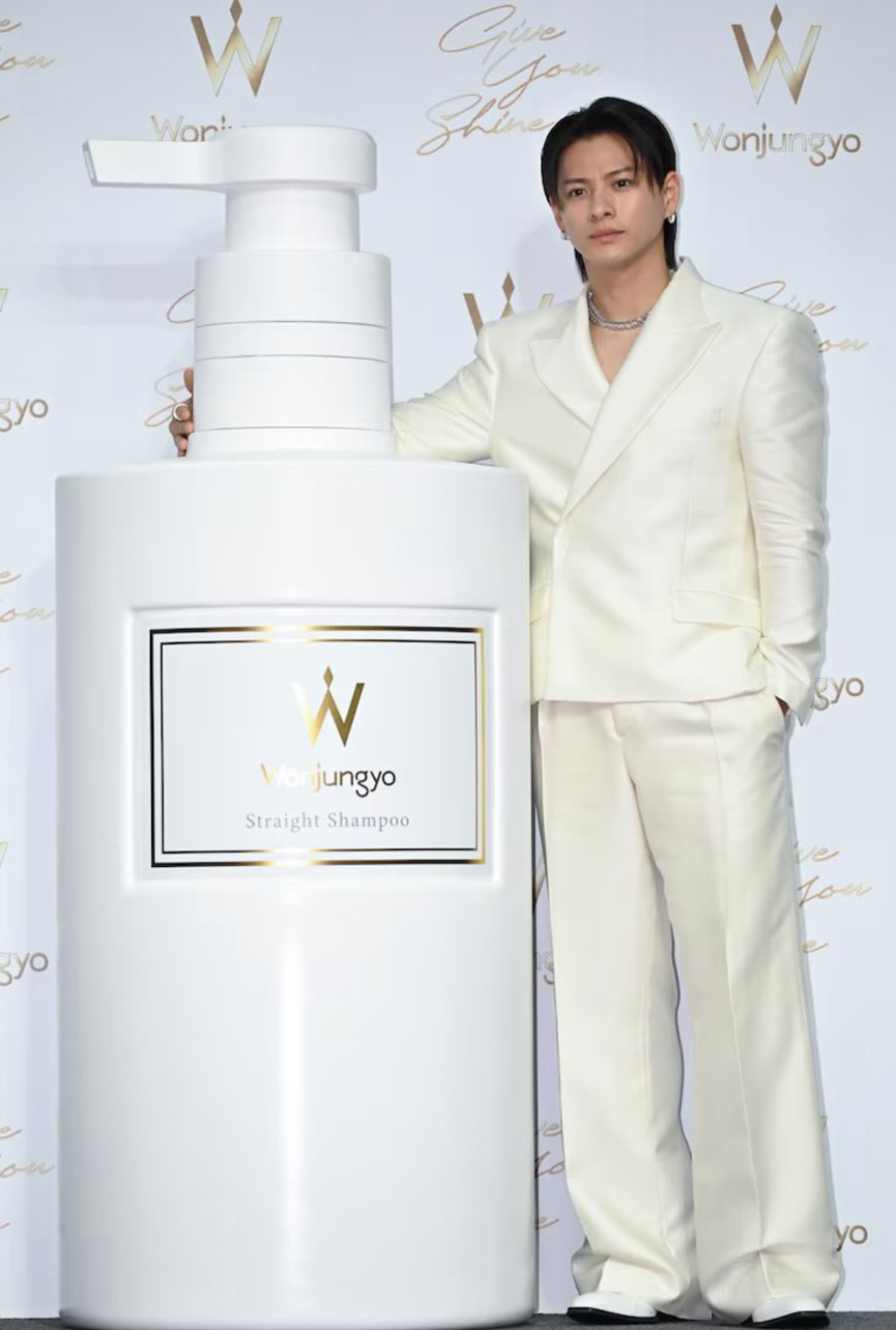 Number_i平野紫耀、自身の巨大広告に照れ笑い「芸能人だなって思います」 岸優太&自身の“ピュア”エピソード披露