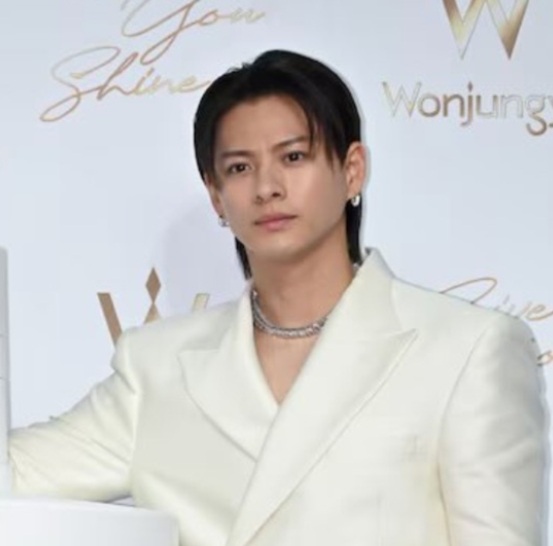 Number_i平野紫耀、自身の巨大広告に照れ笑い「芸能人だなって思います」 岸優太&自身の“ピュア”エピソード披露